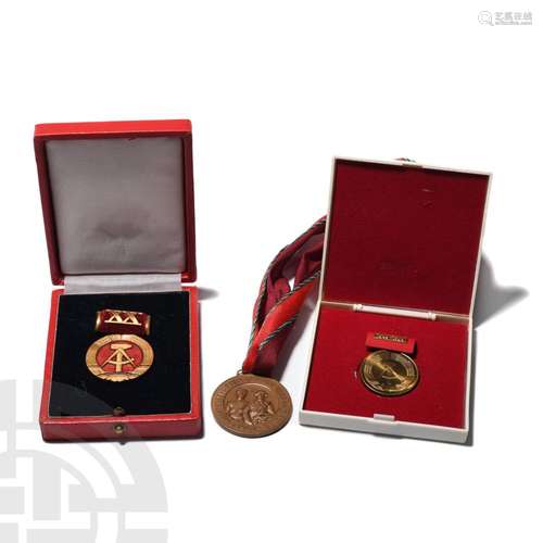 World Commemorative Medals - German Democratic Republic - Me...