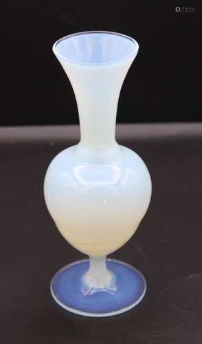 OPALINE VASE, HANDARBEIT, ÄLTER