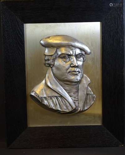 MARTIN LUTHER RELIEFBILD IN HOLZRAHMEN, RG 44X33CM