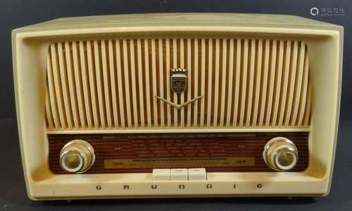 KL. GRUNDIG-2 WELLENRADIO, TYP 87A