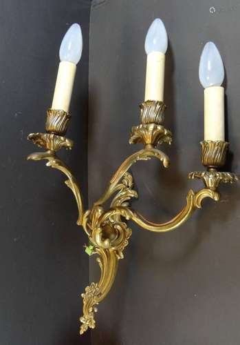 3 FLAMMIGE BRONZE-WANDLAMPE