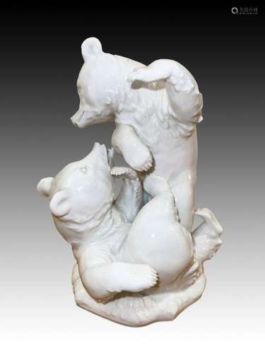 Pair Of White Meissen Bears Fighting, 19th/20th Century