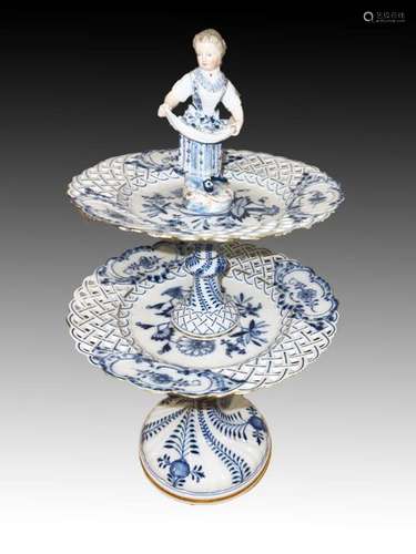 MEISSEN BLUE ONION TWO-TIER Reticulated Tazze Table Centrepi...