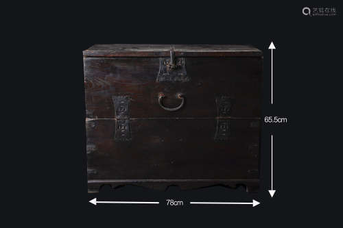 Goryeo Metal Wrap Cabinet高丽包铁皮柜