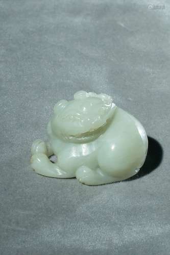 Qing Dynasty Hetian Jade Fortunate Beast Paperweight , China