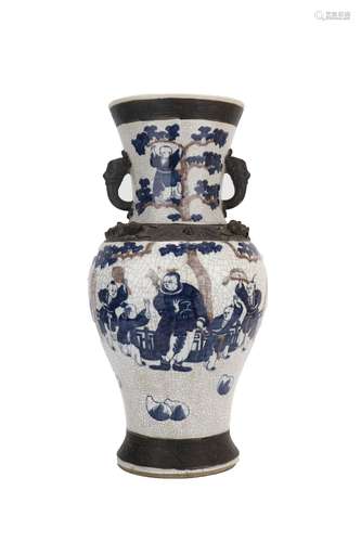 Qing Dynasty Ge Glaze Porcelain Blue And White Porcelain 