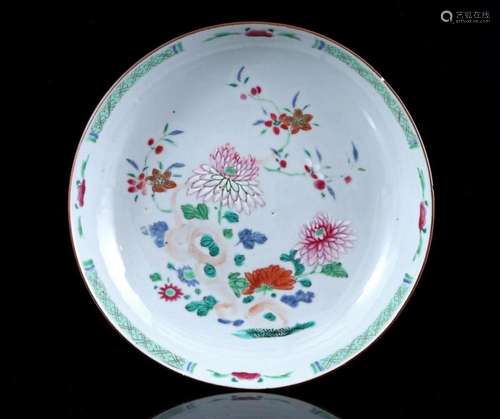 PORCELAIN FAMILLE VERTE DISH, CHINA 18TH CENTURY