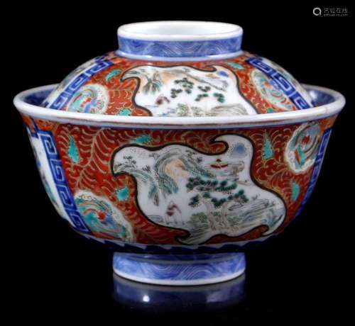 PORCELAIN BOWL WITH LID DECORATED WITH VARIOUS SCENES