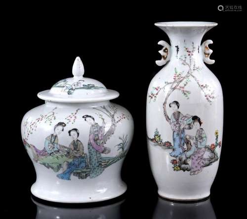 PORCELAIN VASE, 23 CM HIGH AND AN IDENTICAL LIDDED POT