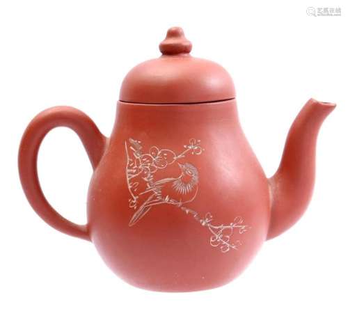 YIXING TEAPOT WITH ENGRAVED DECOR