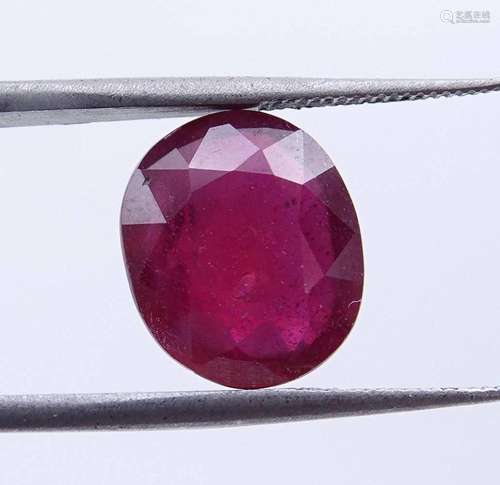 BEHANDELTER RUBIN IM OVALSCHLIFF, 4,58 CT.