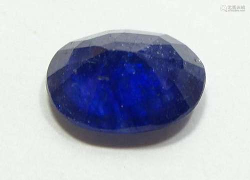 BEHANDELTER SAPHIR IM OVALSCHLIFF, 1,39 CT.