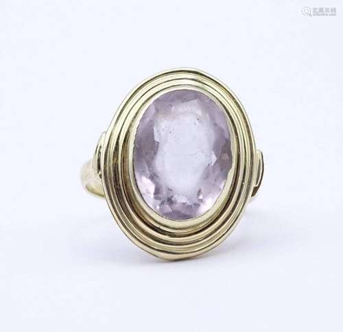 GOLDRING MIT EINEN OVAL FACC.EDELSTEIN, GG 0.585