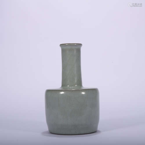 A officer glazed vase