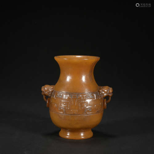 A Shou shan stone vase
