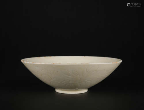 A Ding kiln 'floral' bowl