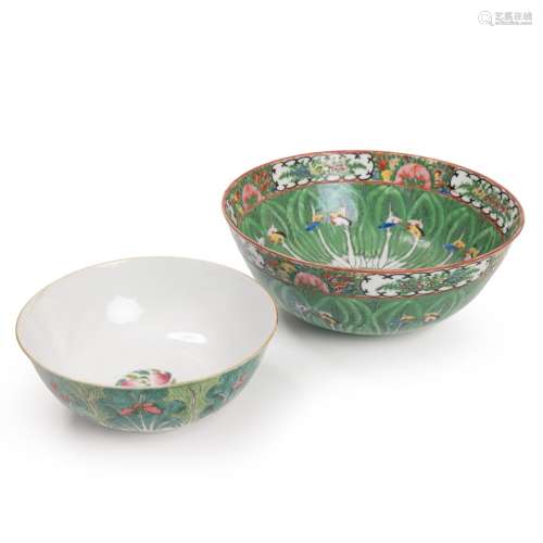 TWO CHINESE FAMILLE VERTE CABBAGE BOWLS