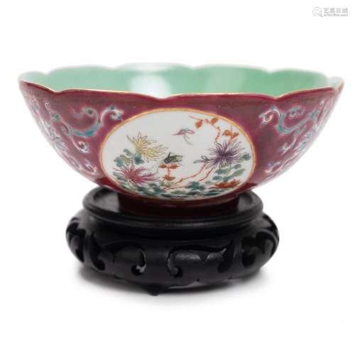 CHINESE PORCELAIN BERRY GLAZED BOWL