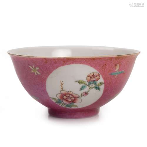 Early Republic Chinese Famille Rose Sgrafitto Bowl