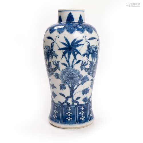 CHINESE BLUE AND WHITE DRAGON VASE/ MEI PING