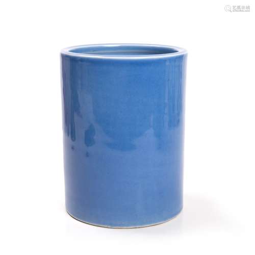 19th CENTURY BLUE GLAZE PORCELAIN BRUSH POT