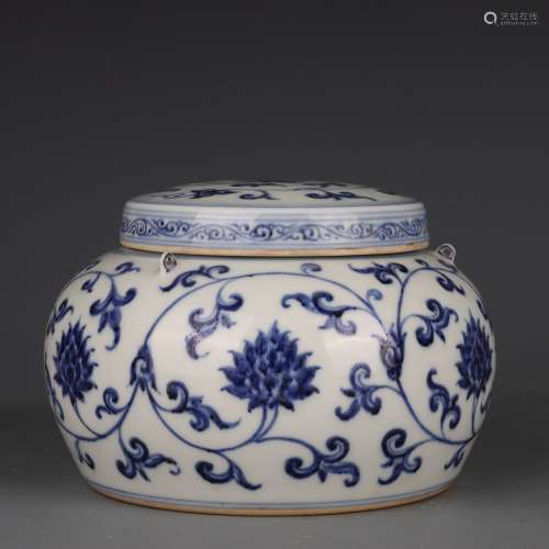 A Blue and White Lotus Scrolls Jar with Cover