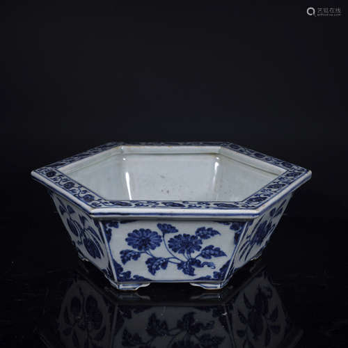 Qing Dynasty Blue-and-White Hexagonal Jar