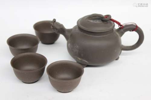 Chinese Zisha Teapot and Cups Set