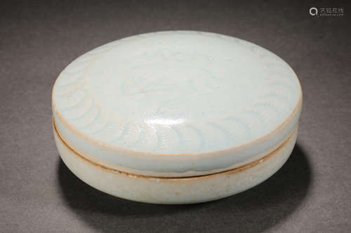 Song Dynasty Celadon Lid Box