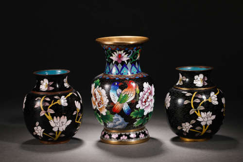 Qing Dynasty Cloisonne Flower Bottle