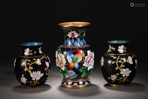 Qing Dynasty Cloisonne Flower Bottle