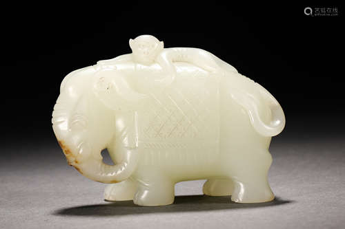 Qing Dynasty Hetian Jade Elephant