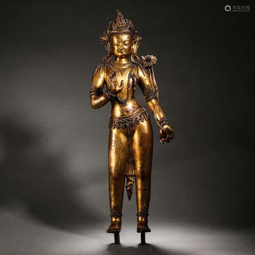 Standing gilt bronze statue of Guanyin Buddha in Qing Dynast...