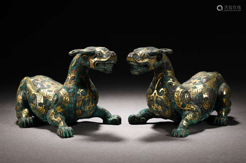 Han Dynasty wrong gold and silver tiger ornaments