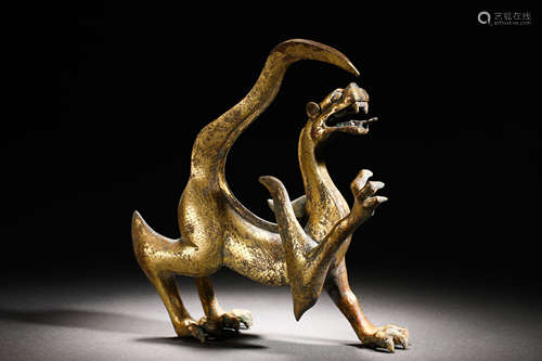 Han Dynasty bronze dragon ornament