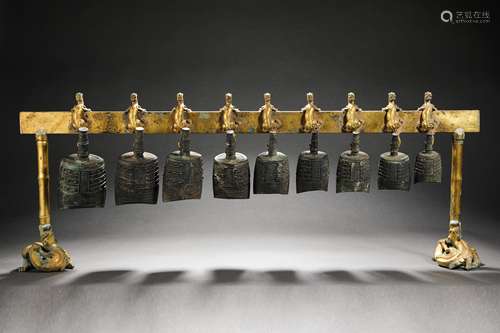 A set of wrong gold and silver bells in the Han Dynasty