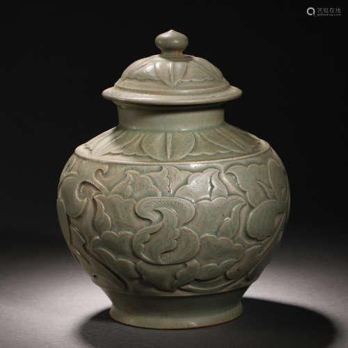 Song Dynasty Celadon Flower Jar