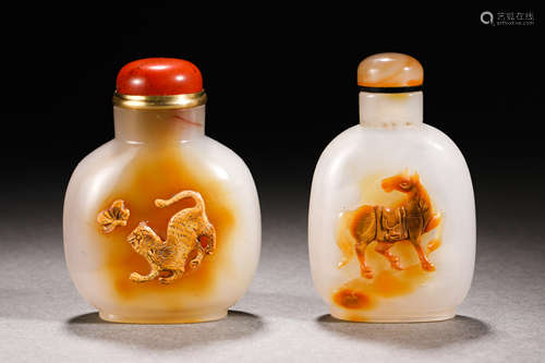 Qing Dynasty agate zodiac snuff bottle