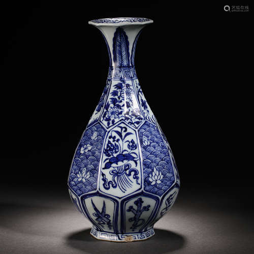 Yuan Dynasty blue and white flower vase