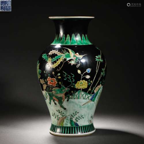 Ming Dynasty colorful flower vase