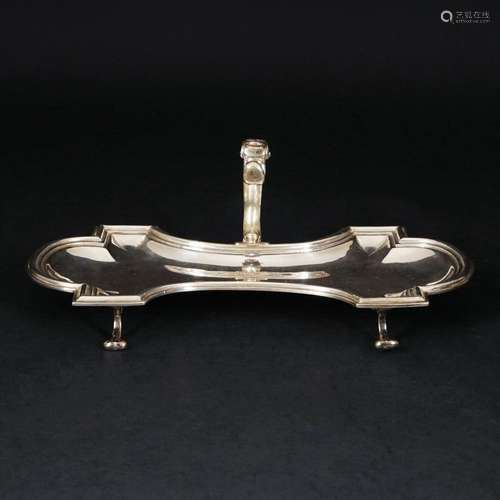 An Italian 800/1.000 silver shaped small tray