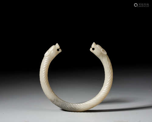 A WHITE JADE BANGLE,QING DYNASTY