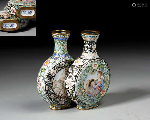 A PAIR OF BEIJING-ENAMEL SNUFF BOTTLE,QIANLONG PERIOD