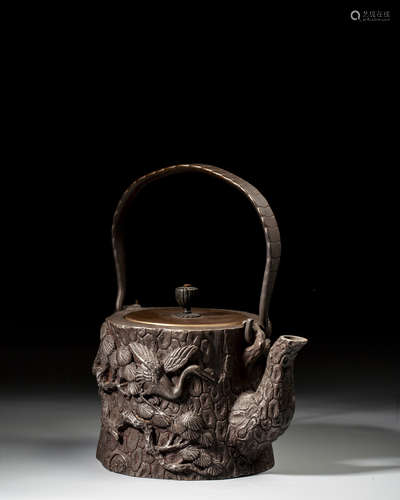 AN IRON TEAPOT,QING DYNASTY