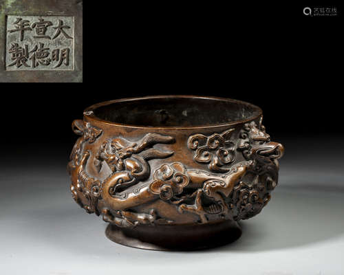 A CHINESE BRONZE CENSER,MING DYNASTY