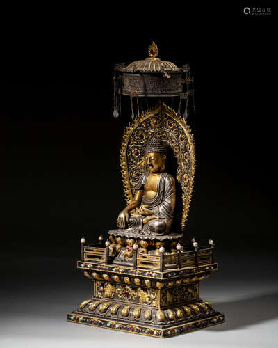 A GILT-SILVER FIGURE OF BUDDHA,MING DYNASTY