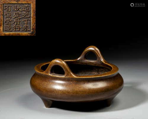 A CHINESE BRONZE TRIPOD CENSER,MING DYNASTY