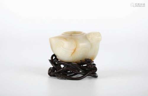 Chinese Carved Bird Form Jade Water Drop