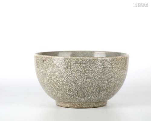 Chinese Celadon Crackle Bowl