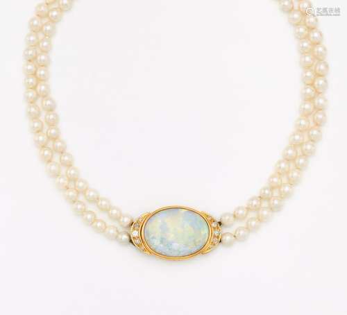 Opal-Perl-Collier